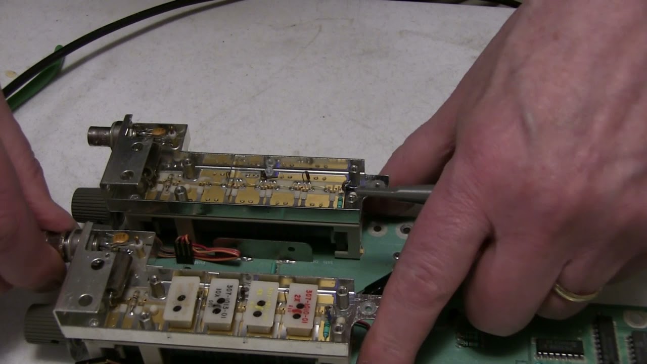 Tektronix  Oscilloscope Vertical Attenuator Testing