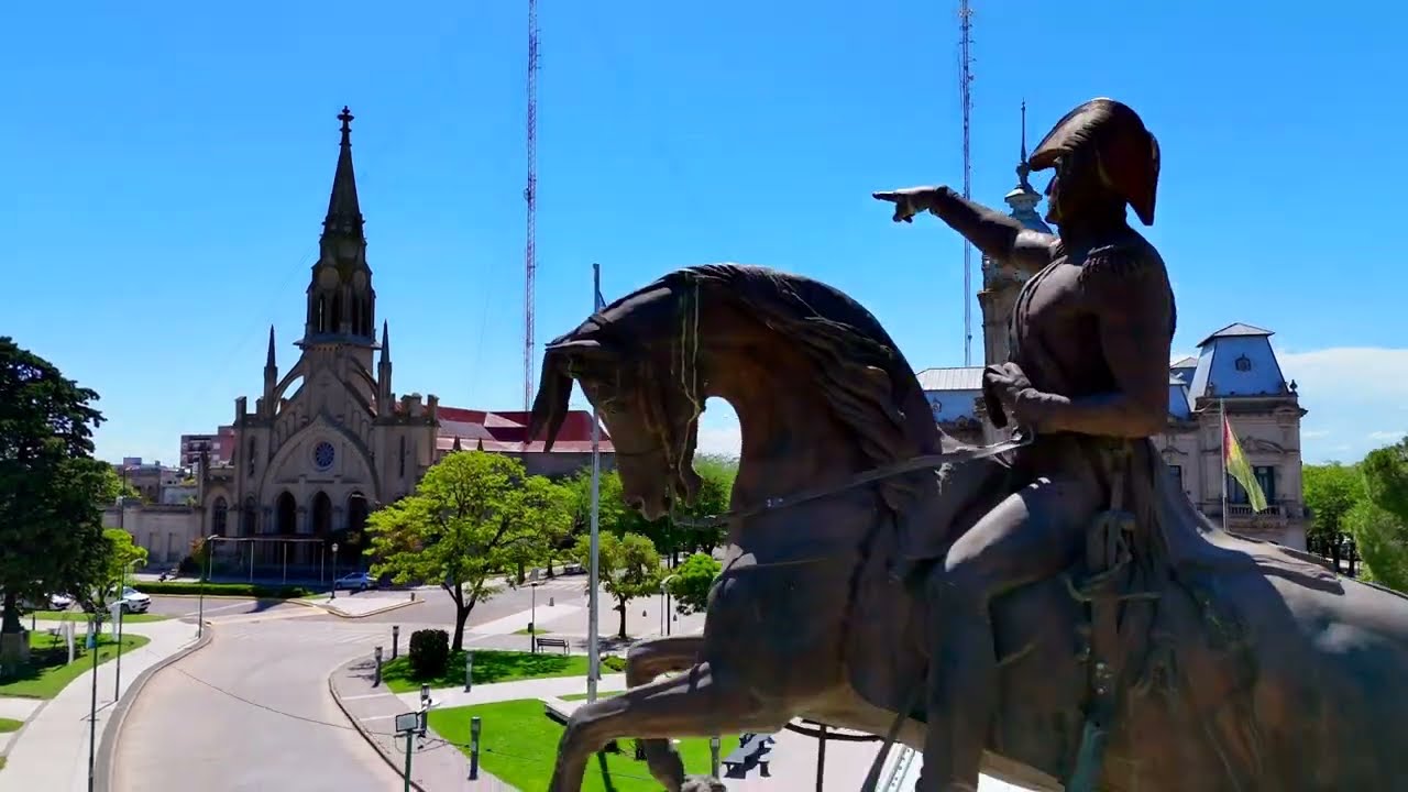 Volando sobre Tres Arroyos Buenos Aires Argentina DRONE FOOTAGE