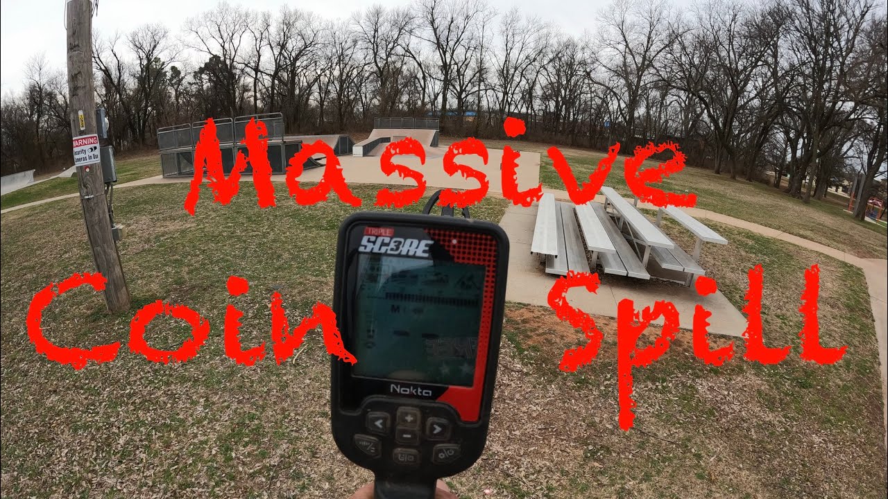 Massive coin spill found with the Nokta triple score!