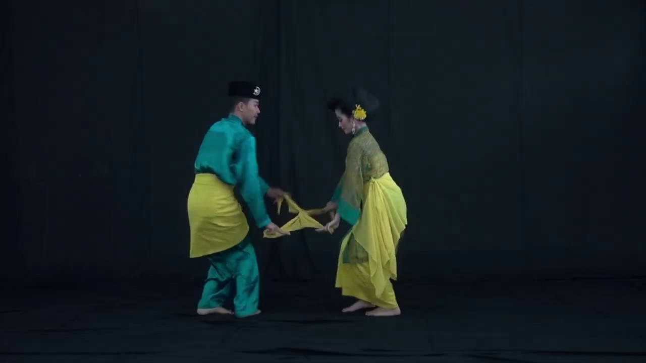 TARI SERAMPANG DUA BELAS. 12