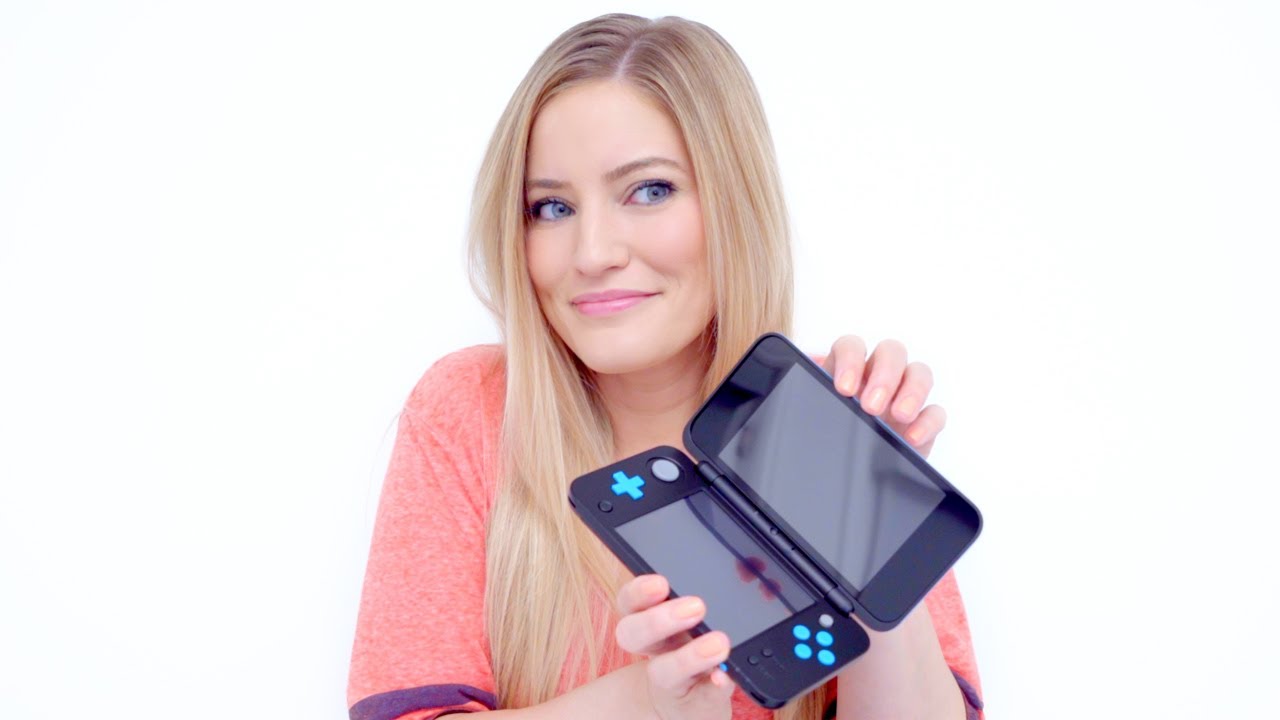 Распаковка Nintendo 2DS XL