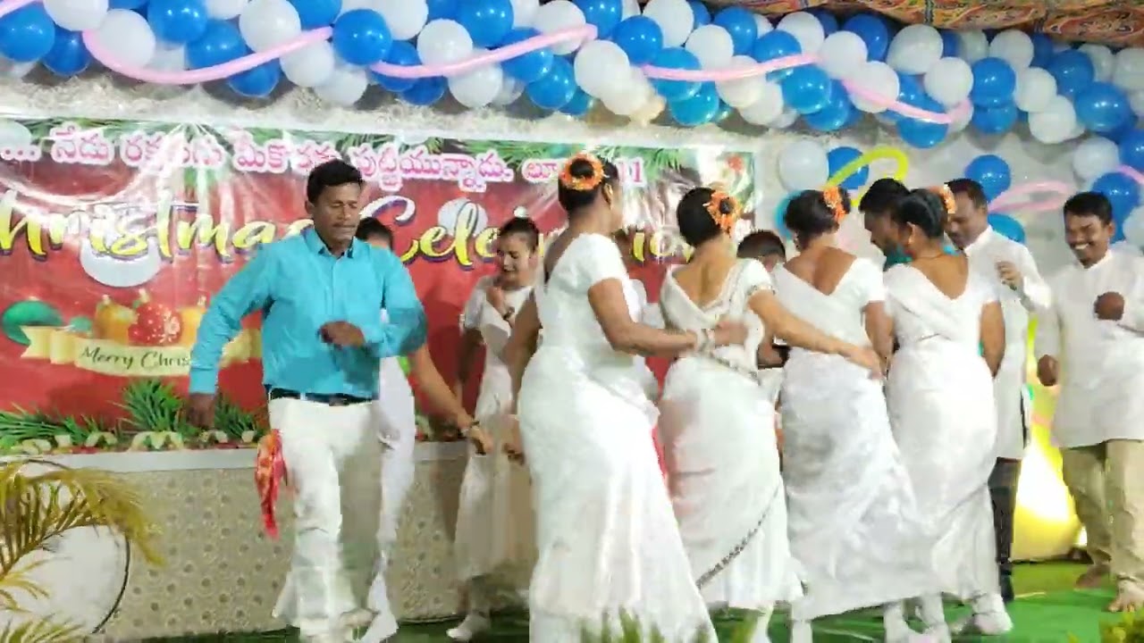 క్రిస్టమస్ సందడి💃💃👯👯....