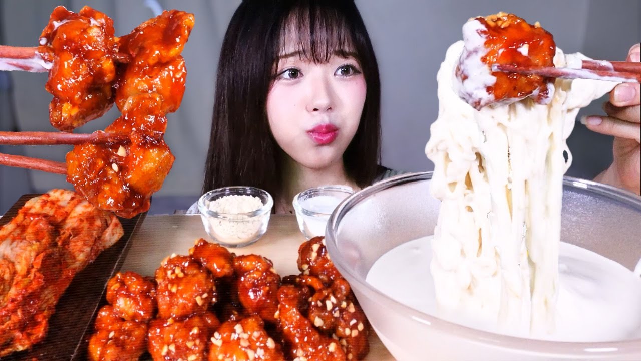 여름에 입맛 없다는 거 다 거짓말..🍜 꾸덕꾸덕 크리미한 콩국수&매콤달콤 닭강정 김장김치 꿀조합 리얼사운드 Cold Bean Noodles&Chicken MUKBANG ASMR
