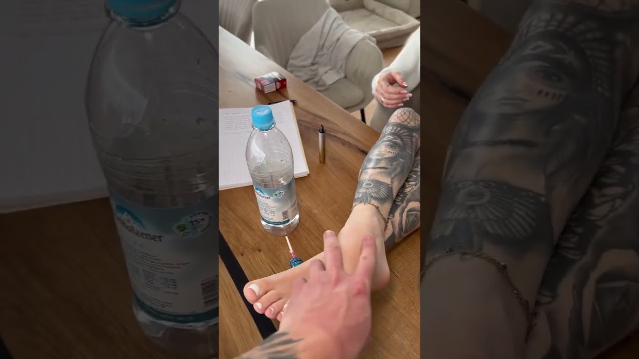 girl lets her boyfriend lick her feet