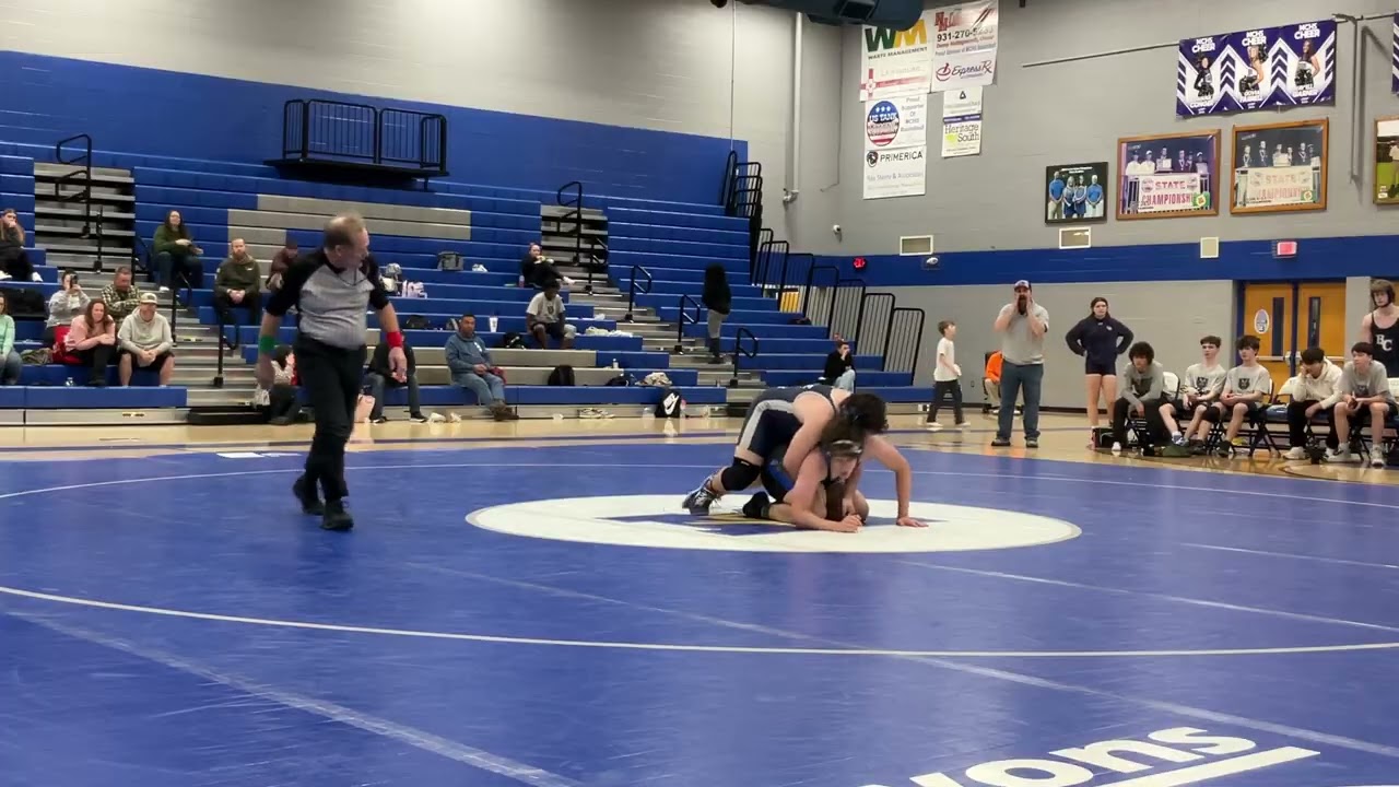 190 Sagastume, Jayden v Hughes, C (Battle Creek High School) 01-15-26 L  TF 4:12