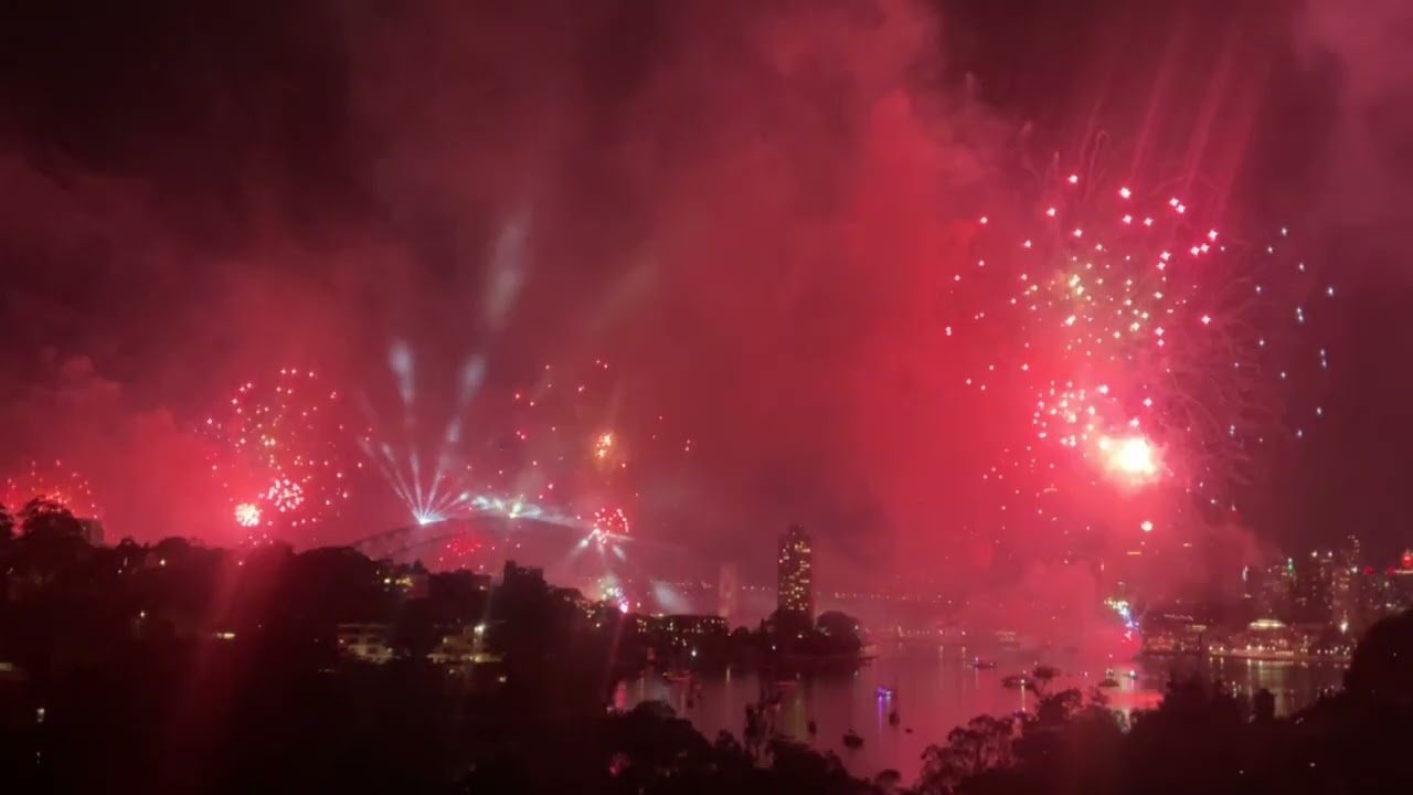 NEW YEARS EVE FIREWORKS IN SYDNEY FROM 2025 TO 2026