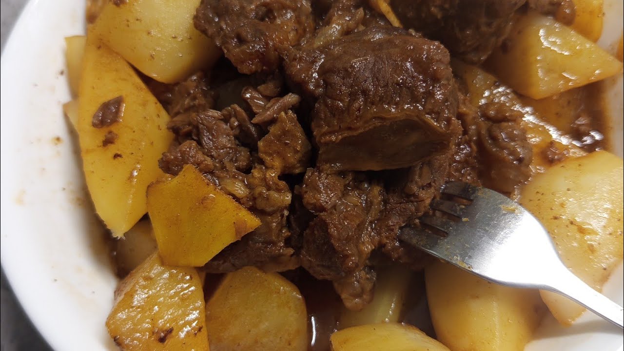 JAN. 14/26  HOW TO COOK WHITE RADISH, FINGER BEEF RIBS, GARLIC, GINGER WITH CHU HOU SAUCE (OPTIONAL)