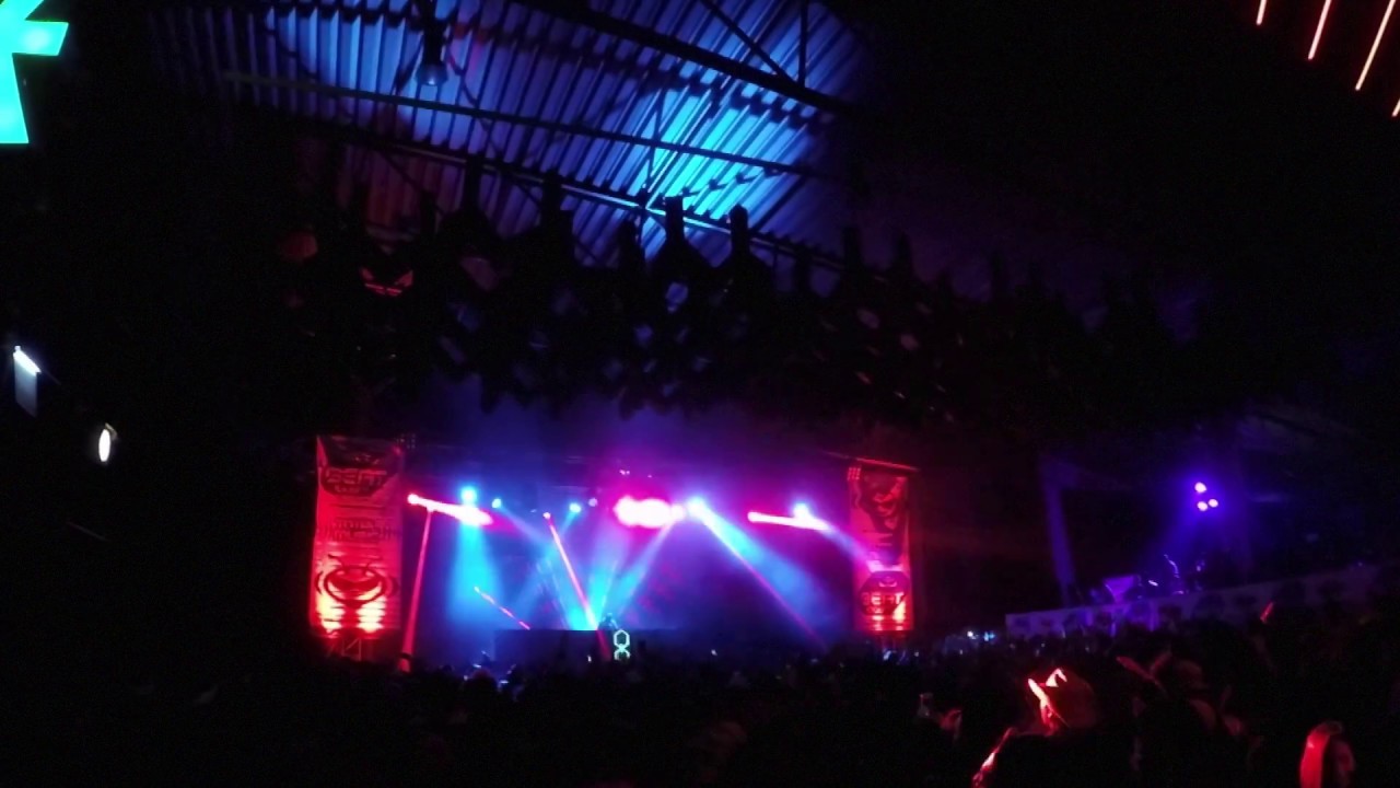 Sandra Collins Mexico Beat FM aniversario My House is Your House