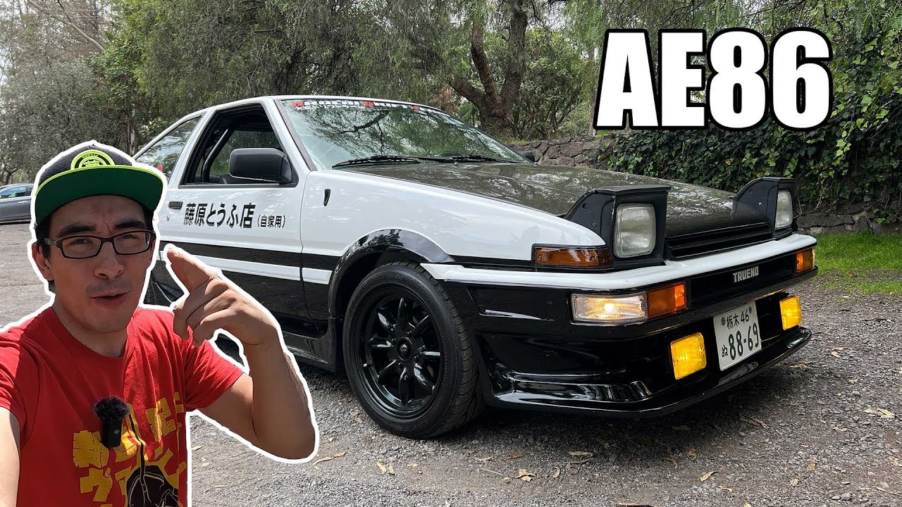 El coche mas famoso del anime ( Toyota Trueno )