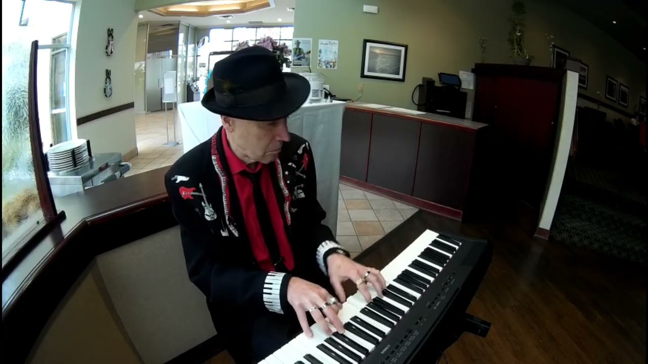 Walkin' My Baby-Sit Right Down-Red Roses medley - Ron Campbell solo piano
