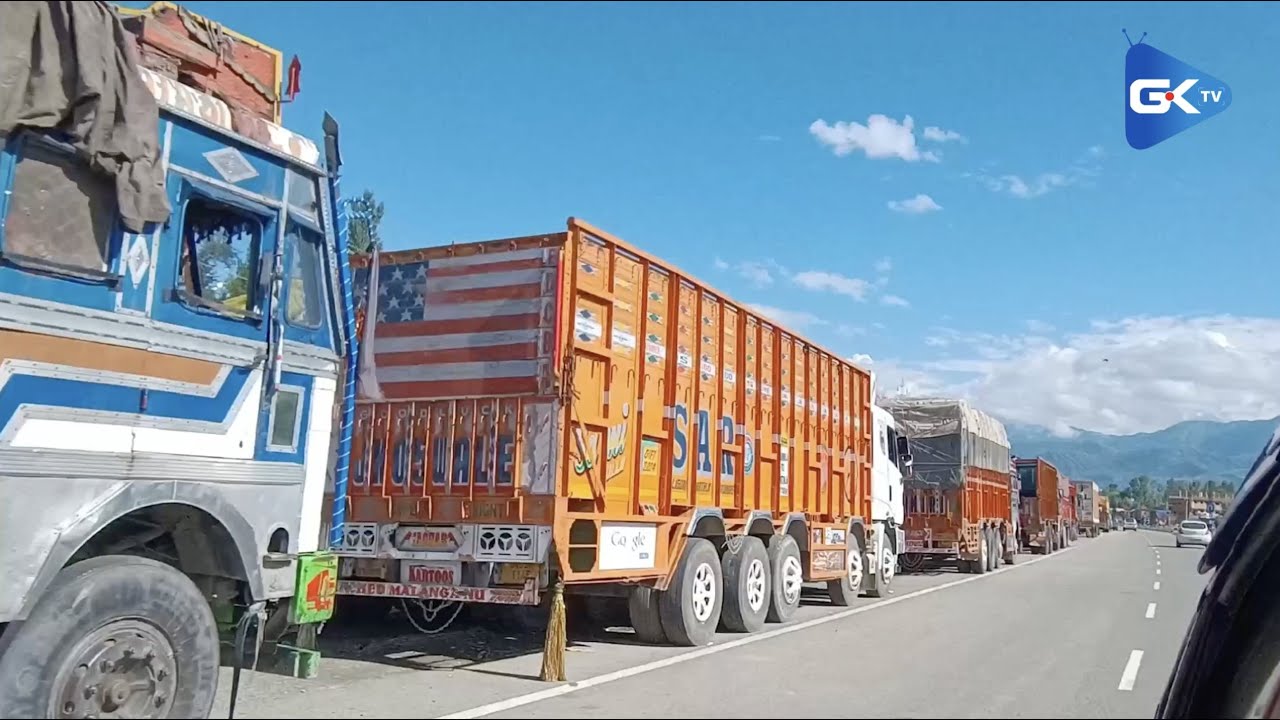 3,500–4,000 Apple-Laden Trucks Stranded for Days on Qazigund National Highway
