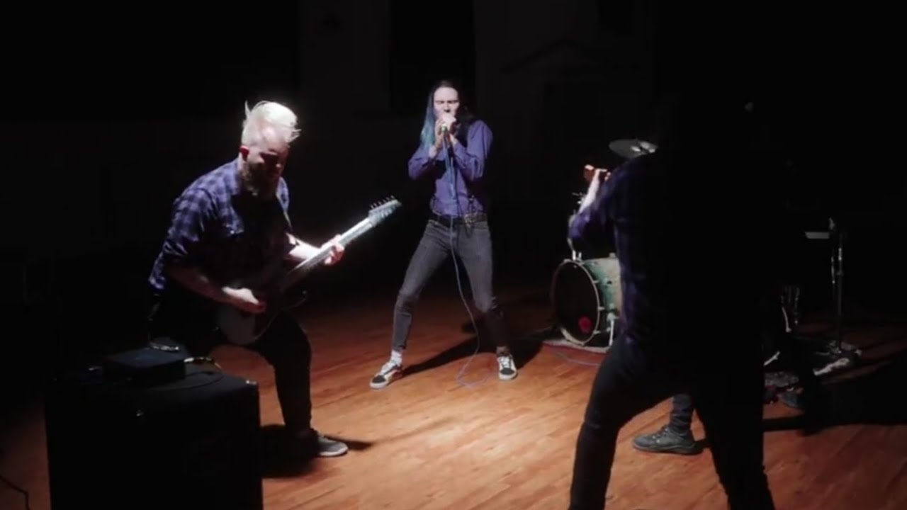 Corbian - Momentum- Feat. Justin Hombach [OFFICIAL MUSICVIDEO]