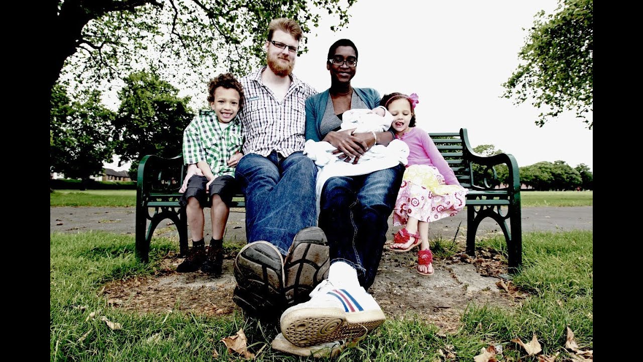World's Tallest Couple Give Birth To 3rd Child