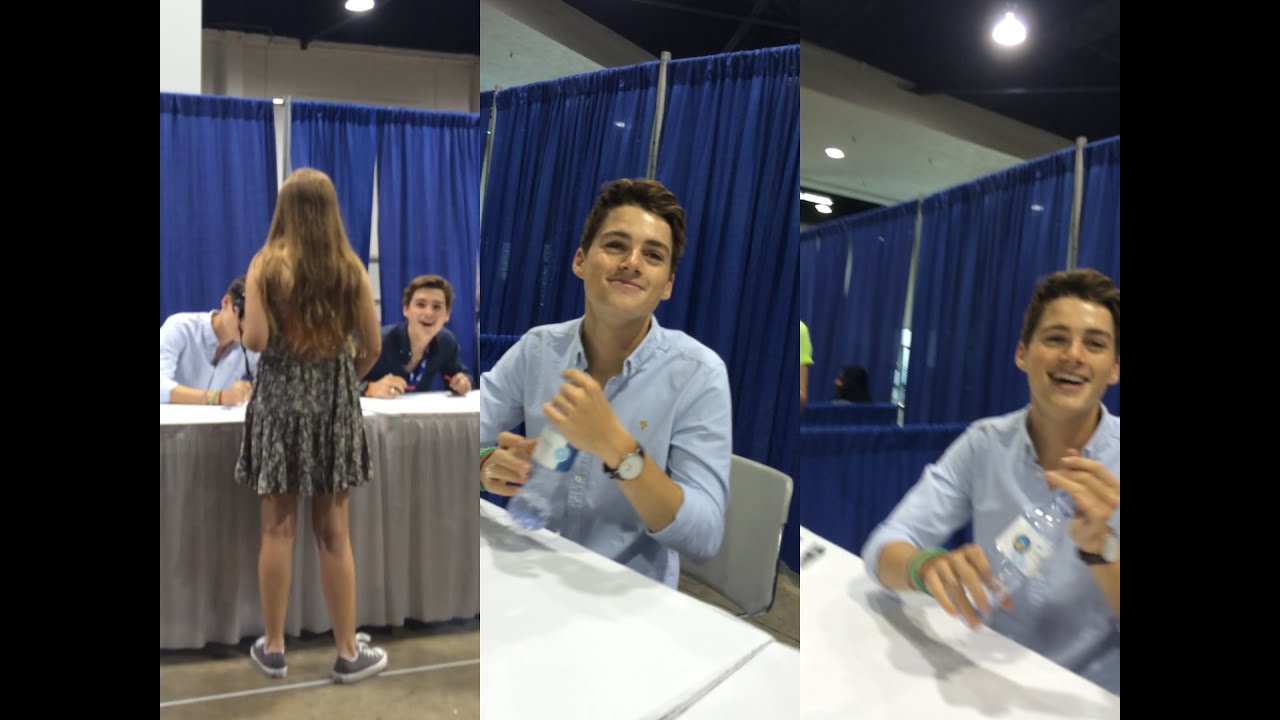 Meeting Jack and Finn at VidCon 2014