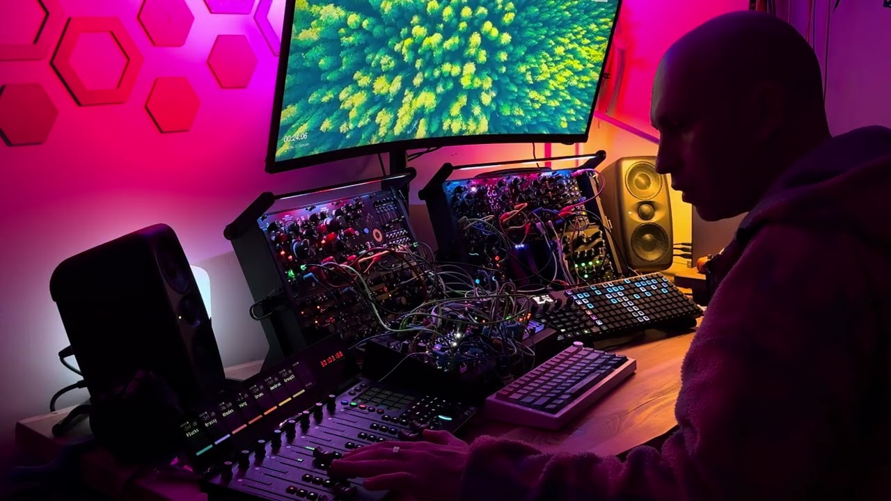 First Liquid DnB Live Jam on NEW iCON P1-M + OXI One MK2 | Bitwig Modular Setup