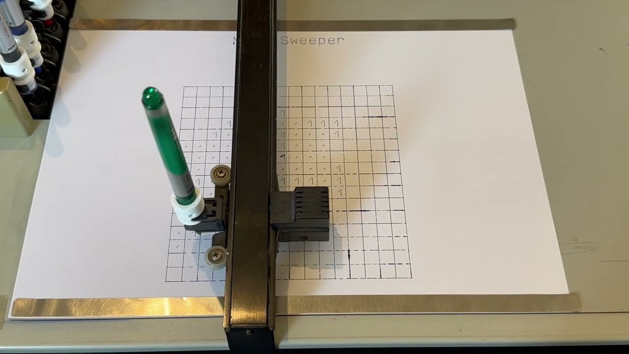 Minesweeper on a Roland DXY-885 Plotter