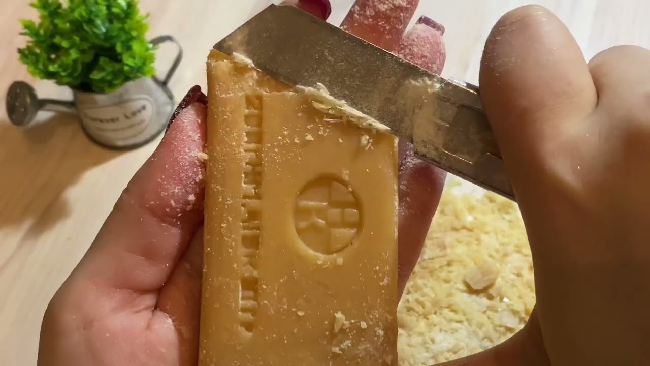 ASMR‼️🎧‼️Cutting retro Bath soap💥 Crispy shavings/ Резка старого банного мыла💥#asmr #relax #soap