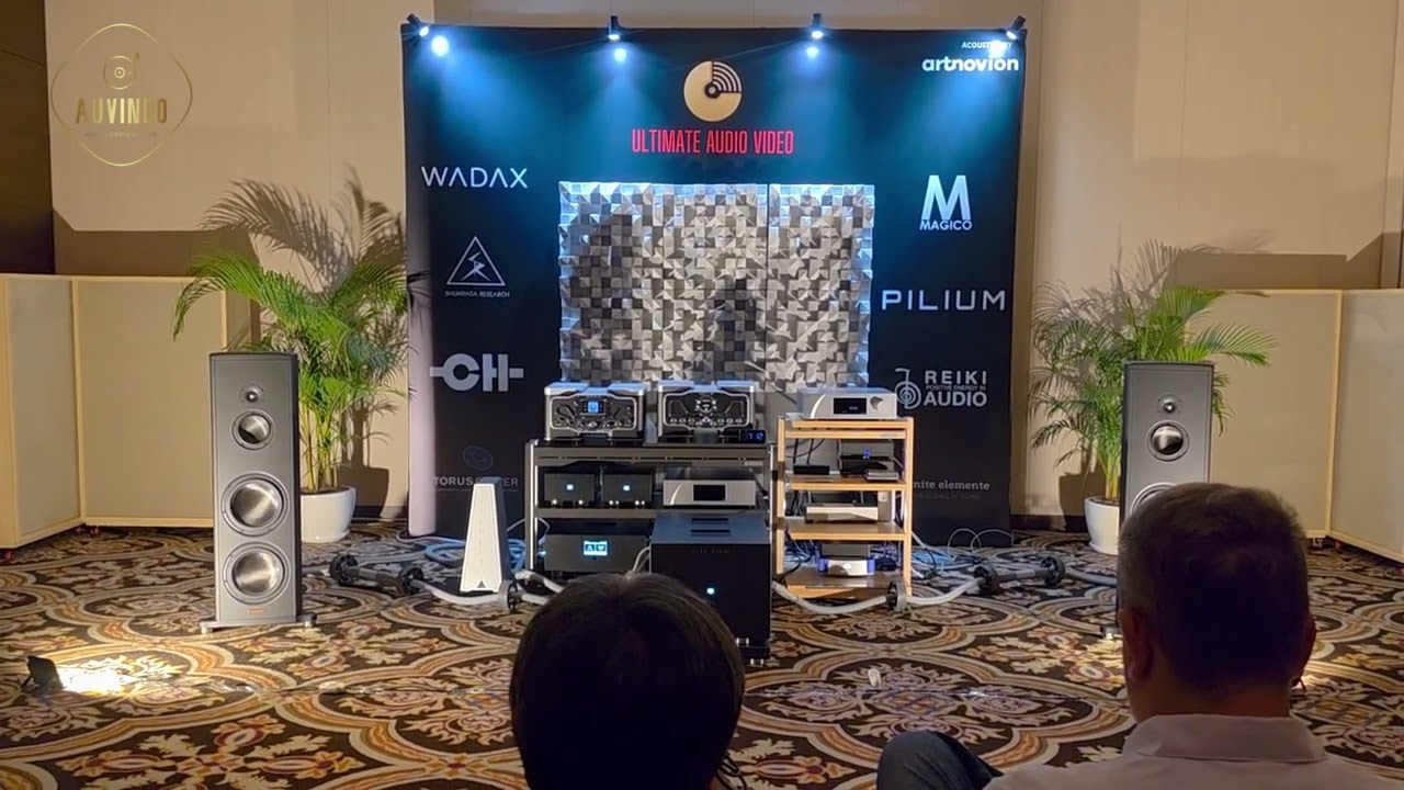 Magico S5 di Ultimate Audio Video  - JIAVS 2025
