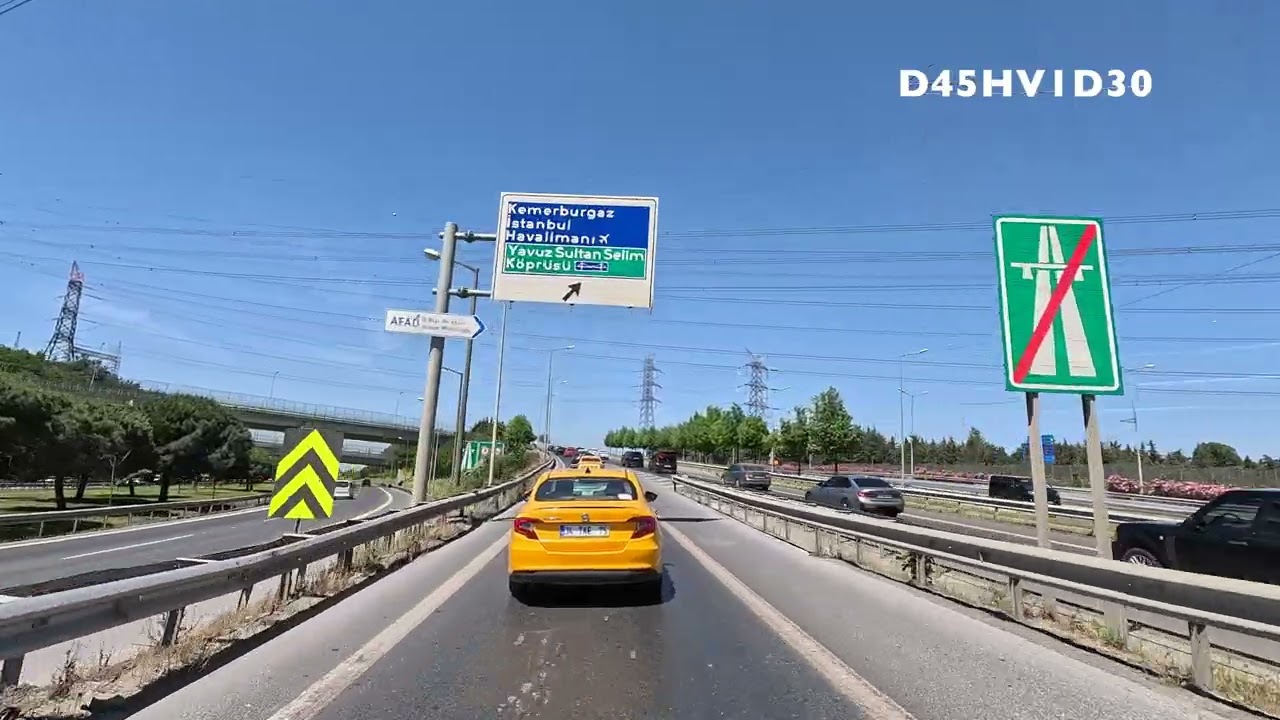 Driving in Istanbul city - Hilton Istanbul Bomonti Hotel & Conference Center - Istanbul Airport