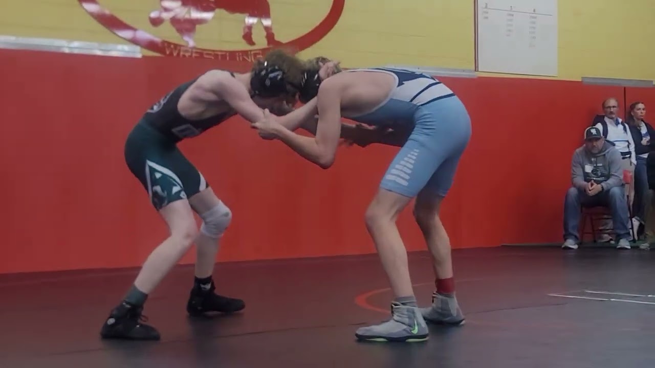 Red Halverson cons. round 3 vs. Wood River 1/30/26 113#