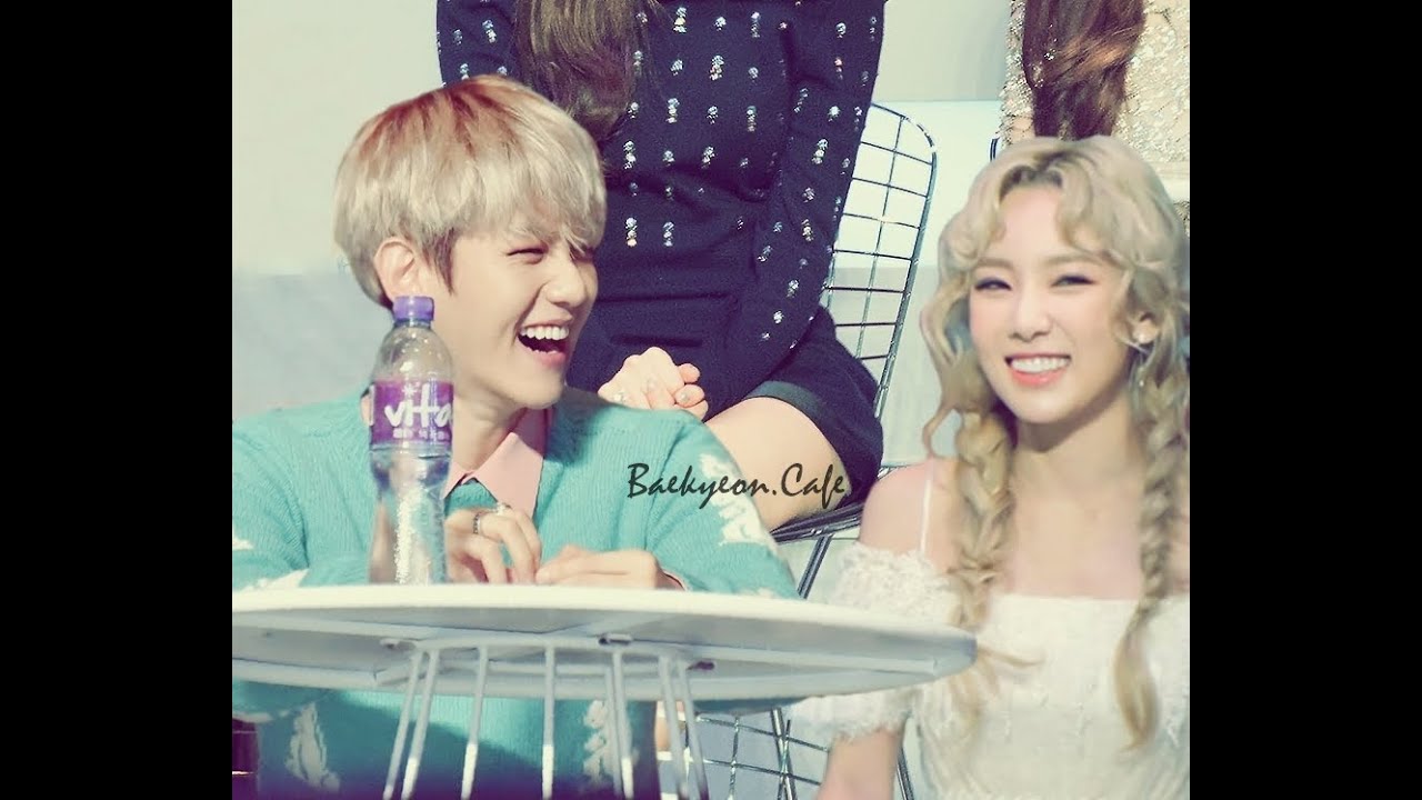 BAEKHYUN & TAEYEON MOMENTS at MAMA 2015