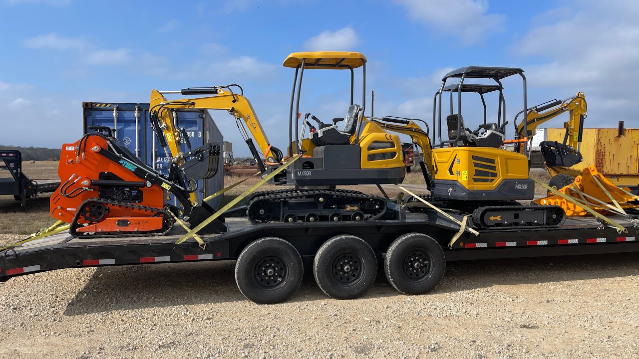Got some new Chinese toys excavator, and skid steer and attachments ￼