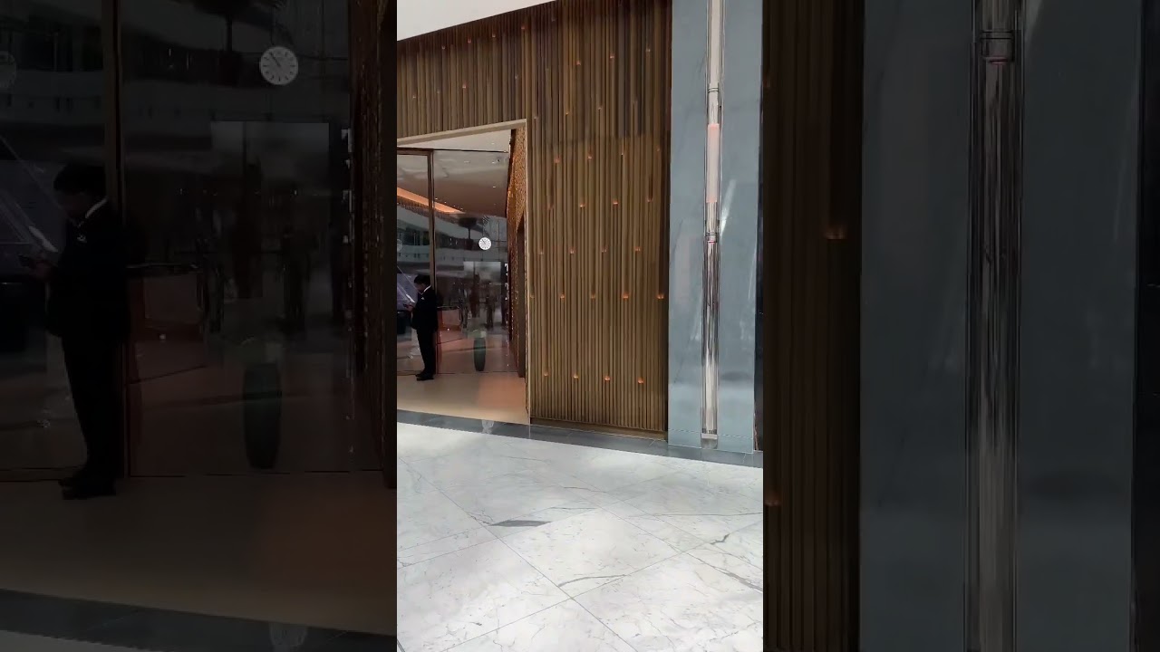 BIGGEST ROLEX STORE at the World #dubaishorts #nicodecorato #rolex #rolexstore #dubaimall