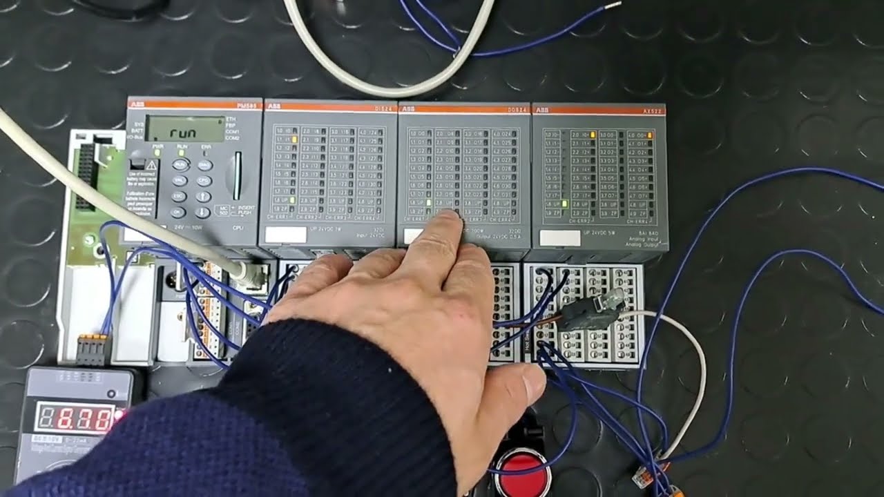 Automation Builder+CODESYS ABB PM585+DI524+DO524+AX522 Hardware Configuration I/O Modul, Programming