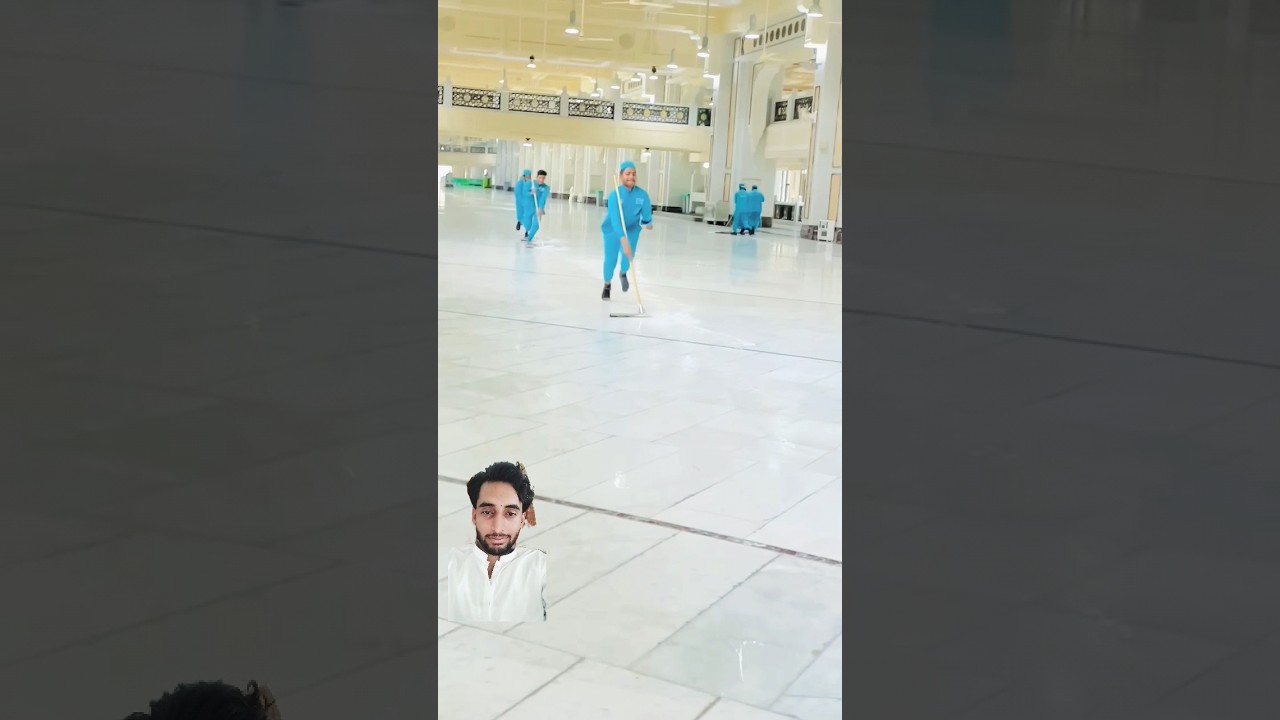 Cleaning Kaba shrif❤️#allah #muhammadﷺ #kaba #quran #viralvideo #naatstatus #islamic #muslim#viral