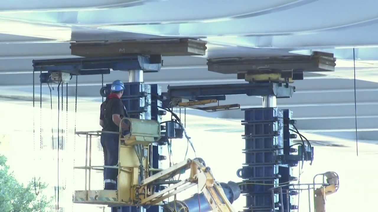 25Hchrono : le film de la pose du tablier central du pont