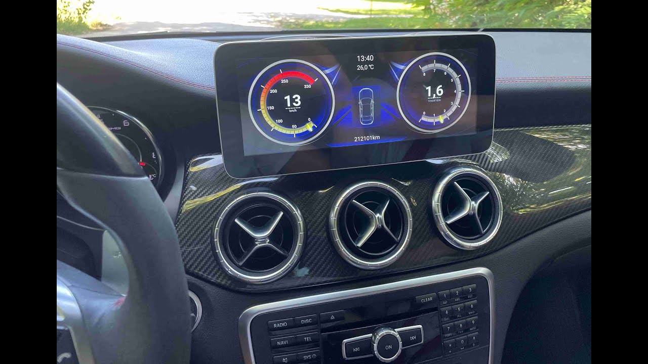 Mercedes-Benz CLA 45 AMG 10.25