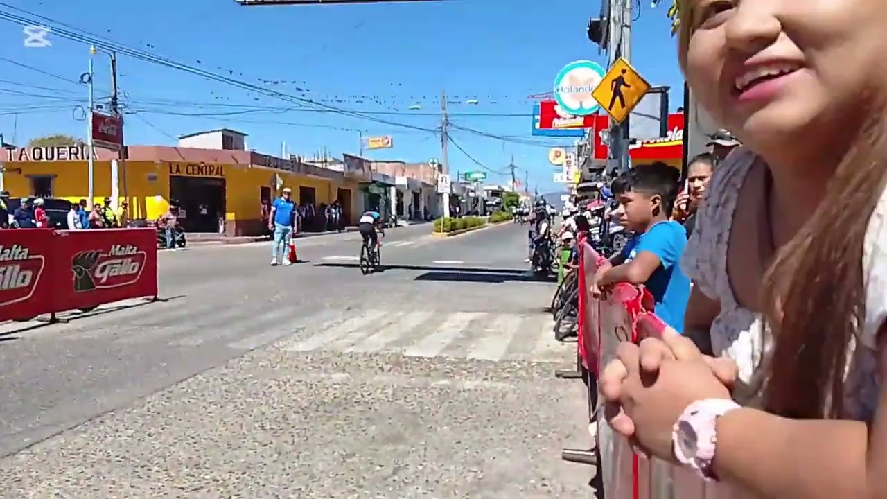 Ciclismo en Monjas Jalapa.