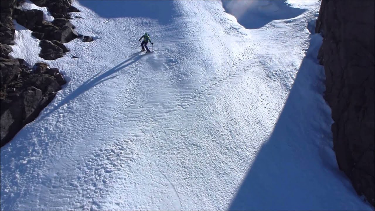 Neville & Greg skiing Aladdin's Couloir Mishap on 19th April 2014!