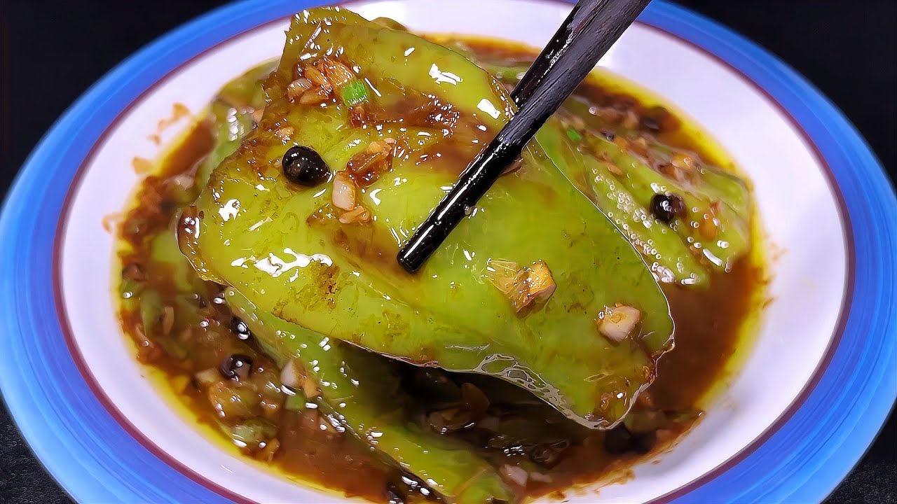 虎皮青椒 学会这招虎皮青椒，汁多皮脆超下饭 #虎皮青椒，下饭神器，不油腻，家常做法，香辣