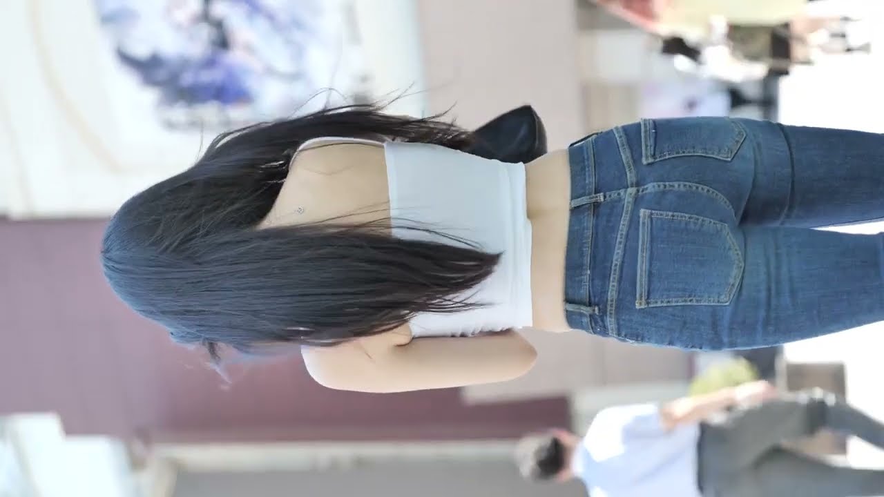 아키하바라에서 촬영하는 모델 홍지은 Model Hong Jieun Akihabara 秋葉原あきはばら
