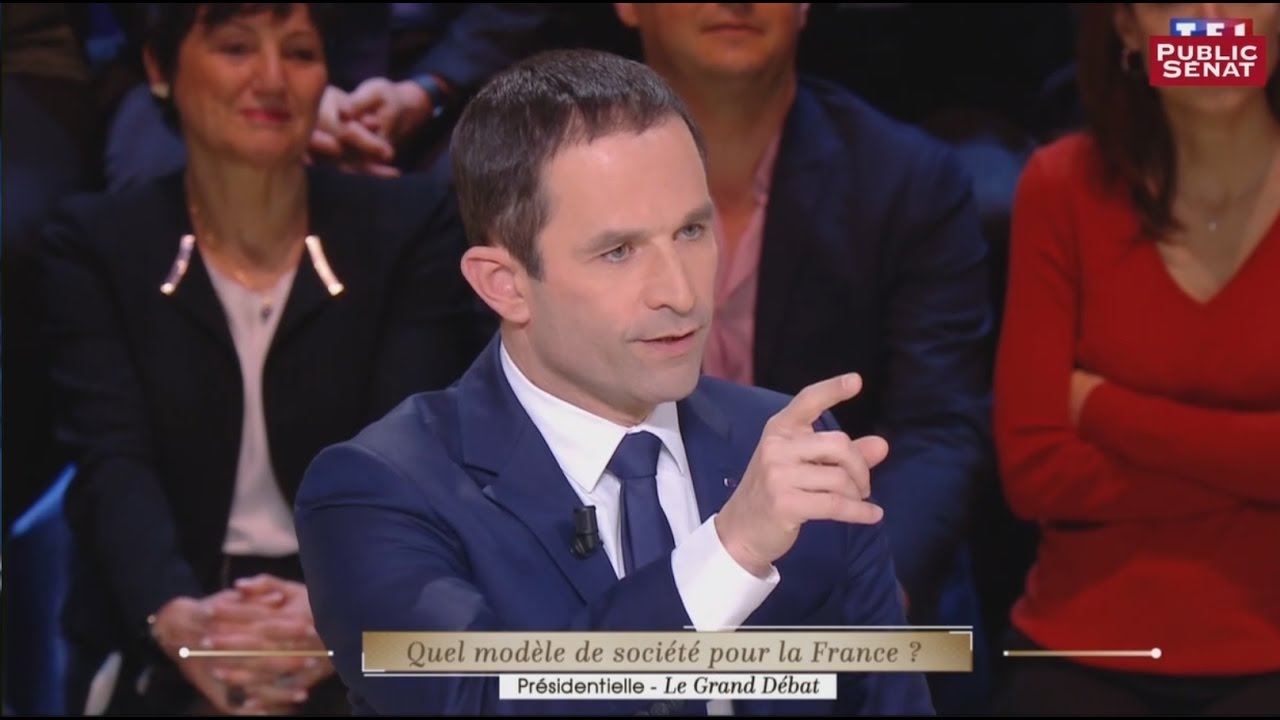 Hamon vise Macron sur les conflits d'intérêt