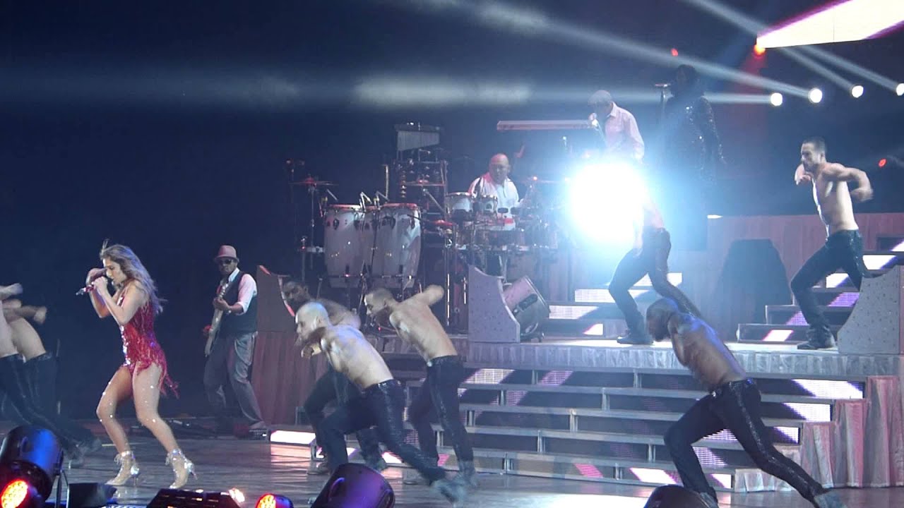Jenifer Lopez - Papi (Dance Aagain World Tour in London)