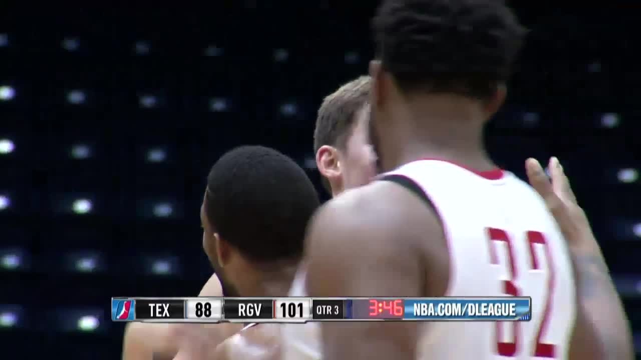Kyle Wiltjer with 7 3-pointers against the Legends