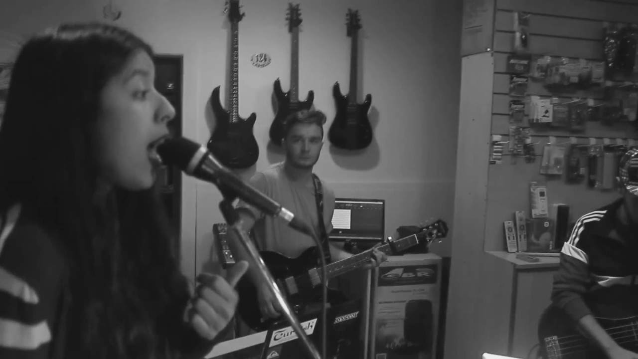 Fade out lines - The Avener/Phoebe Killdeer. Cover by Capo-Beat