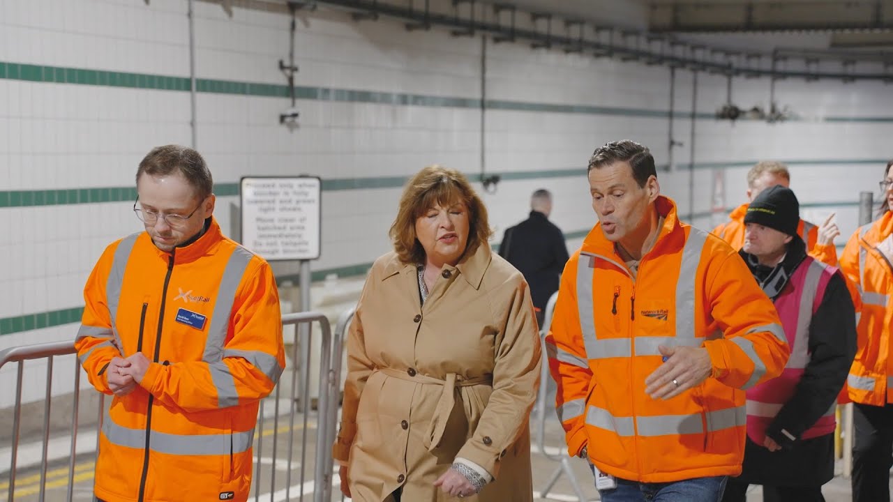Cabinet Secretary visits Glasgow Central following partial reopening of the station