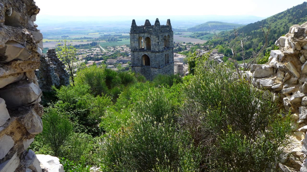 CLIOUSCLAT & MARSANNE EN DR&Ocirc;ME