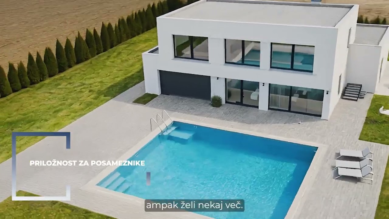 Gornja Radgona | Zazidljiva parcela s hiško - priložnost za investitorje | 2000 m2
