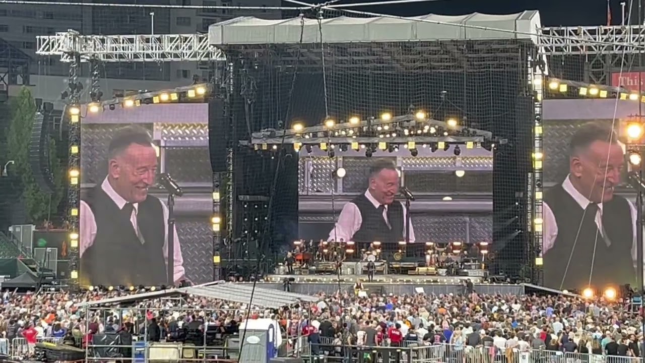 Rosalita (Come Out Tonight) - Bruce Springsteen & The E Street Band