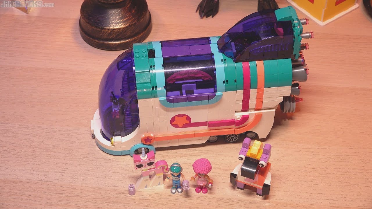 Build ⏩ LEGO Movie 2 Pop-Up Party Bus! 😎 70828