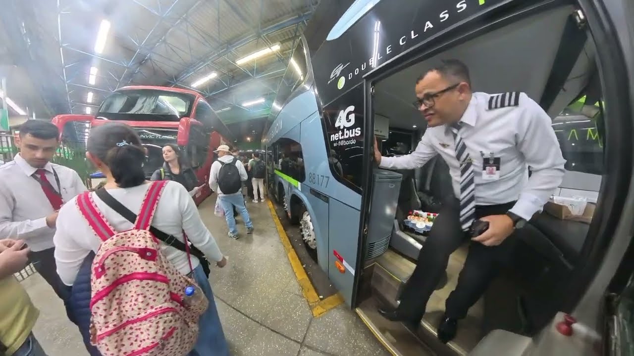 FAZENDO EMBARQUE NA RODOVIÁRIA DA BARRA FUNDA EM SÃO PAULO #onibusnaestrada #alexbus #viagem