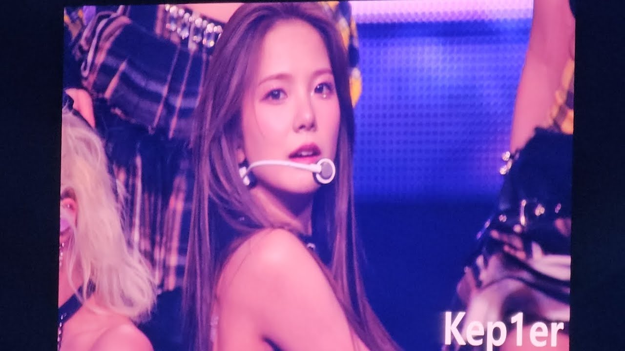 Kep1er - Problem + sync-love (NEW UNRELEASED SONG) @ MCountdown KCON Germany Day 2