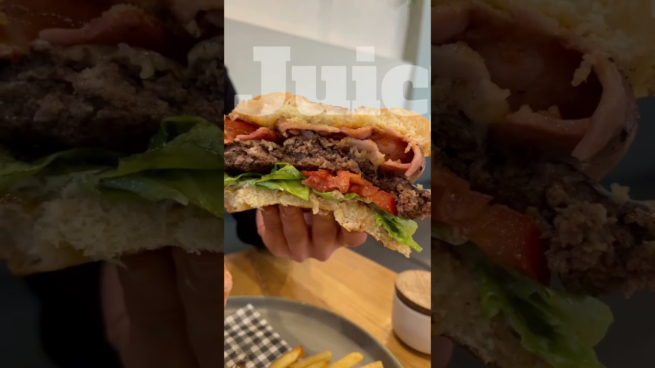 Angus beef burger #melbournecafe #food #delicious