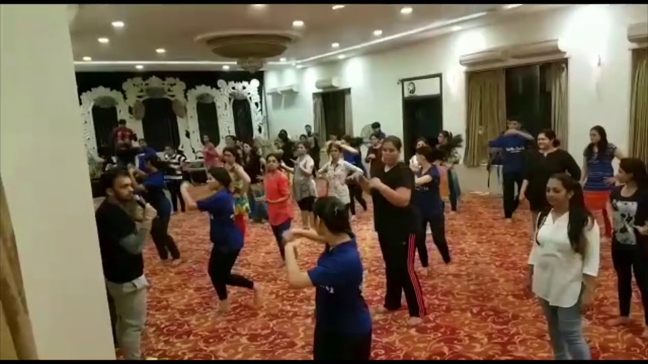 Learn garba from Hardik Mehta | Garba king | Rasleela