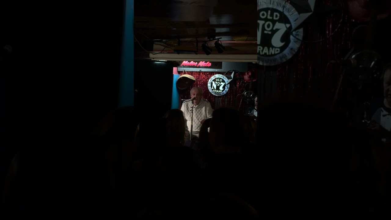 Verbrande Herman Speech in Maloe Melo Ft Rooie Jos en de Foute Band