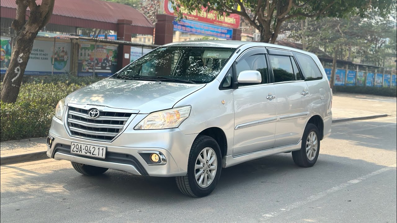 215tr innova 2013 bản E phom mới máy số Zin siêu bền alo 0346871990